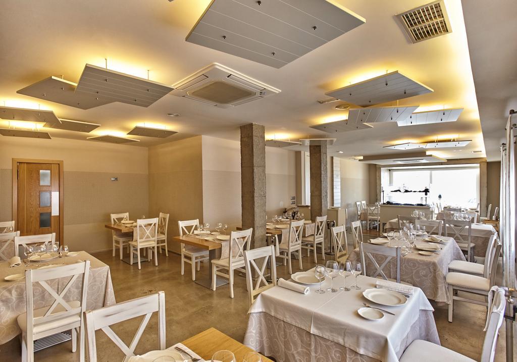 Hotel Boa Vista Viveiro Eksteriør bilde