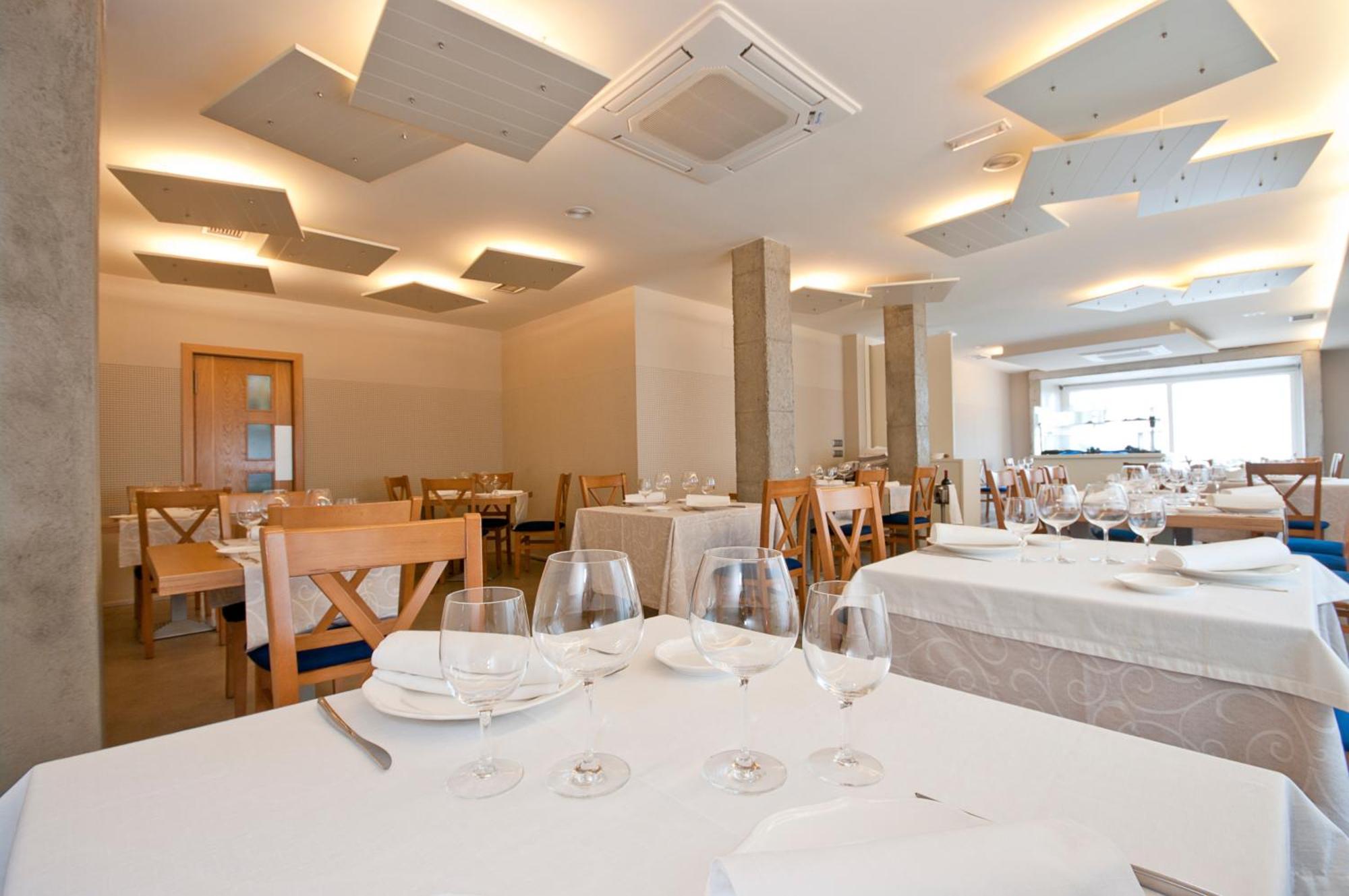 Hotel Boa Vista Viveiro Eksteriør bilde
