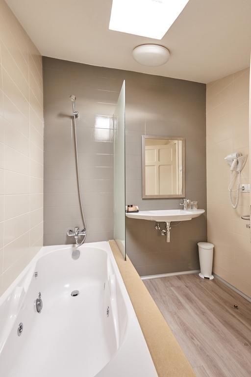 Hotel Boa Vista Viveiro Eksteriør bilde
