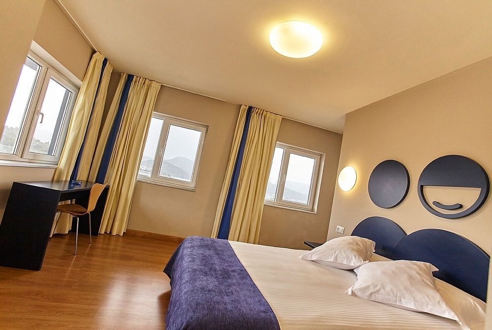 Hotel Boa Vista Viveiro Eksteriør bilde