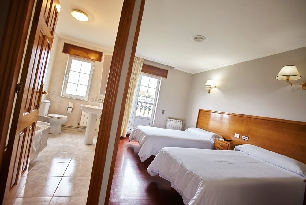 Hotel Boa Vista Viveiro Eksteriør bilde